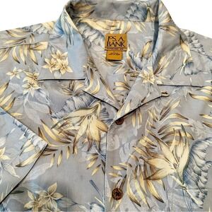 Jos. A. Bank 100% Silk Button Up Hawaiian Shirt Mens Large Blue Cream Resortwear
